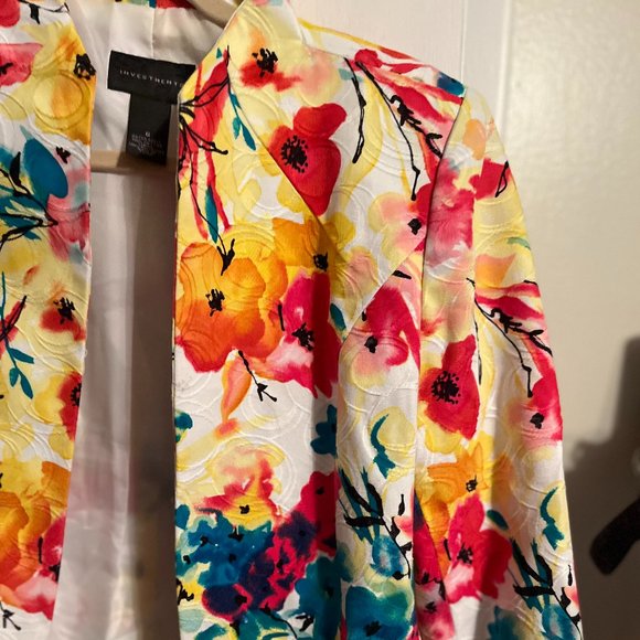 NWOT TEXTURED INVESTMENTS FLORAL LINED BLAZER SZ 6 - Picture 2 of 6